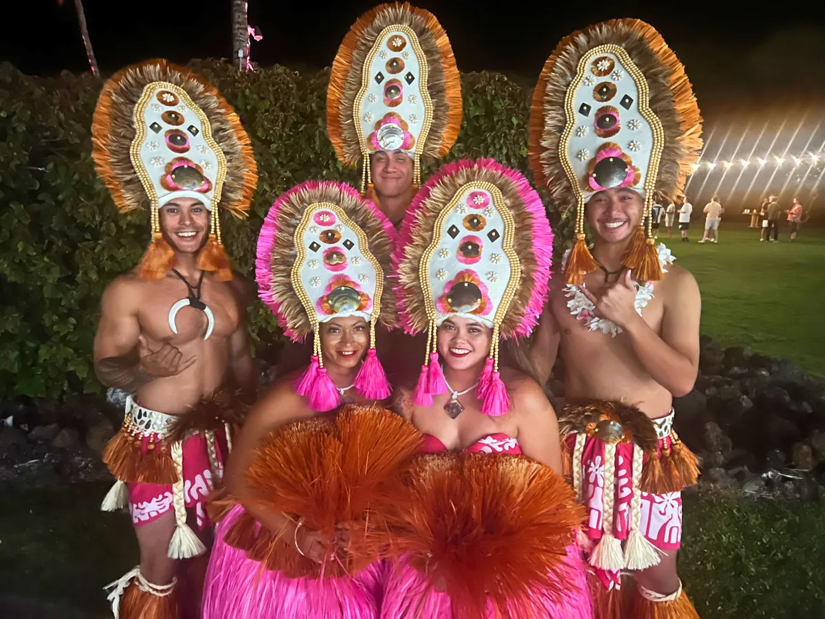 Intimate retreat performance moment